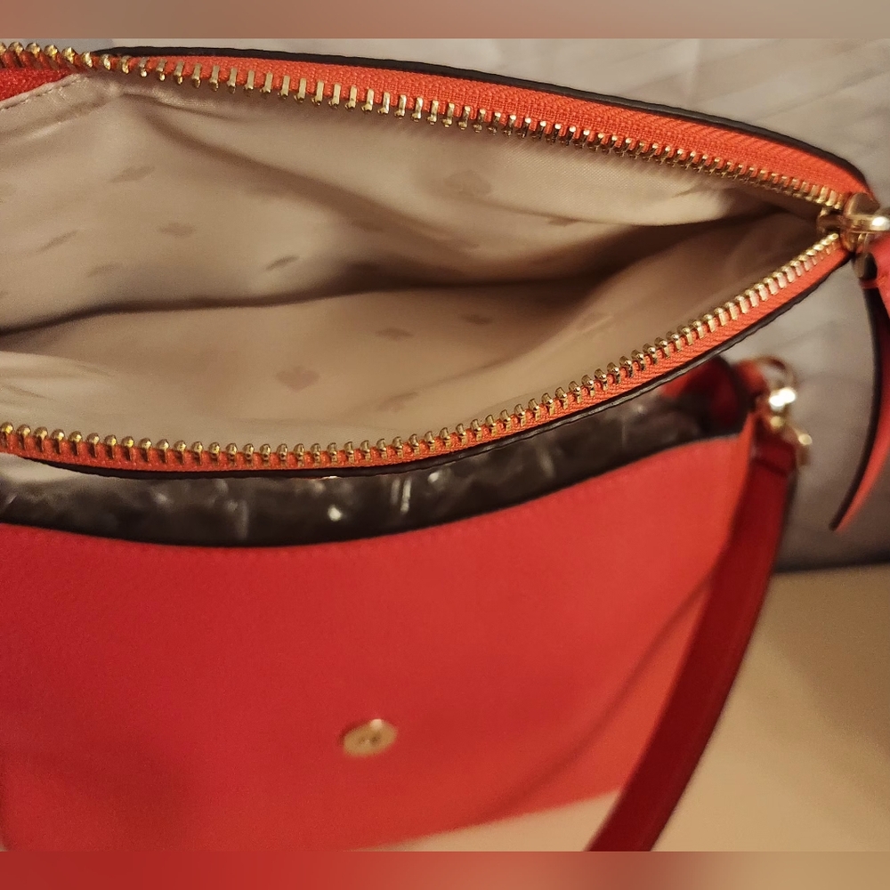 Flash Sale!! Just $50!! Summer! Orange Pebbled Leather Convertible Crossbody Bag - Picture 9 of 16